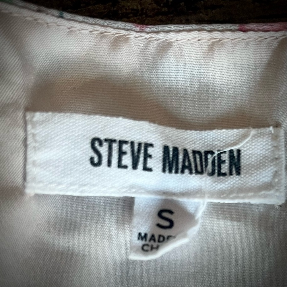 Steve Madden dress Butterflies and Dragonflies on a pale pink background S - Picture 8 of 9
